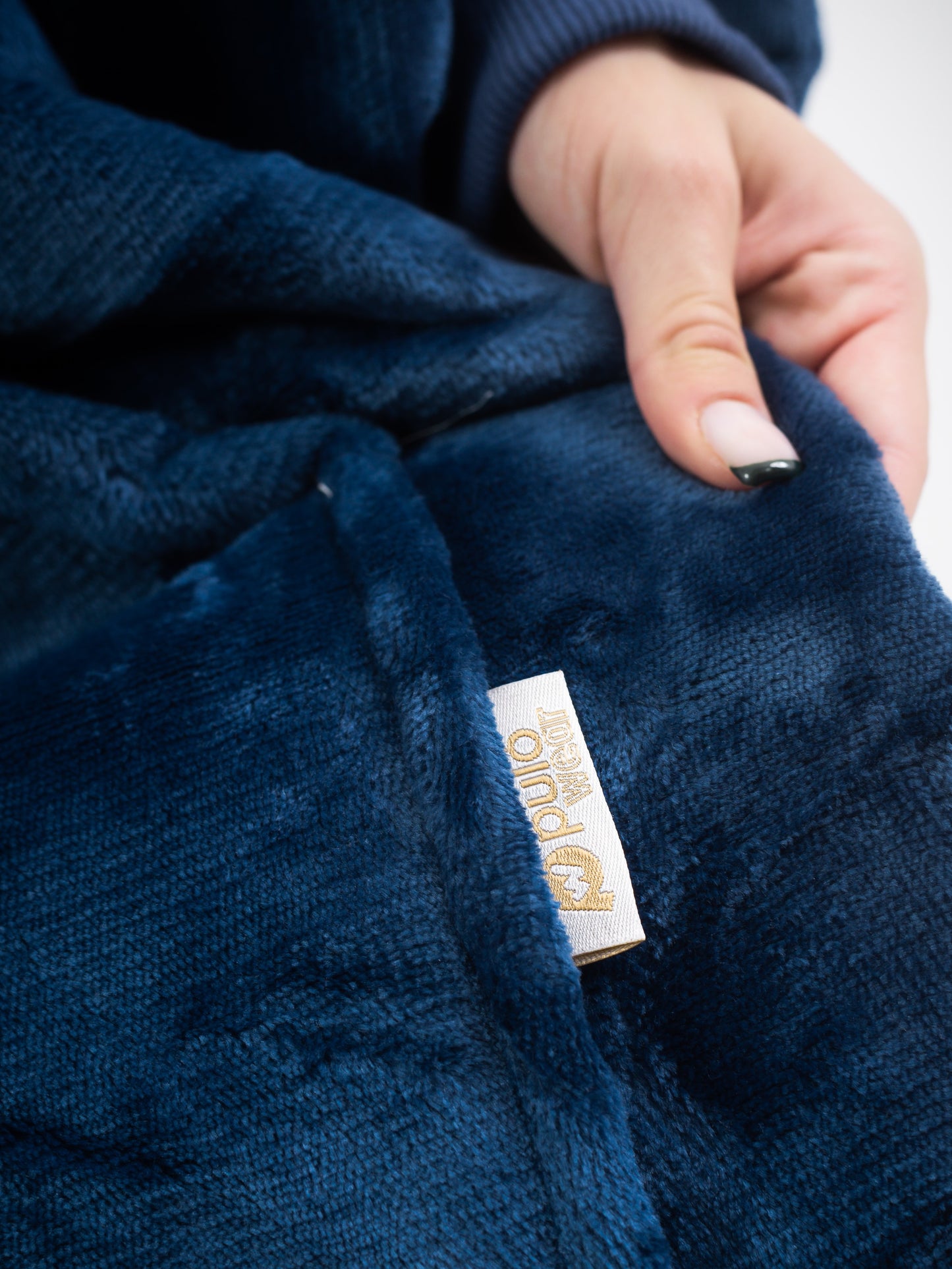 Tengerészkék Puló