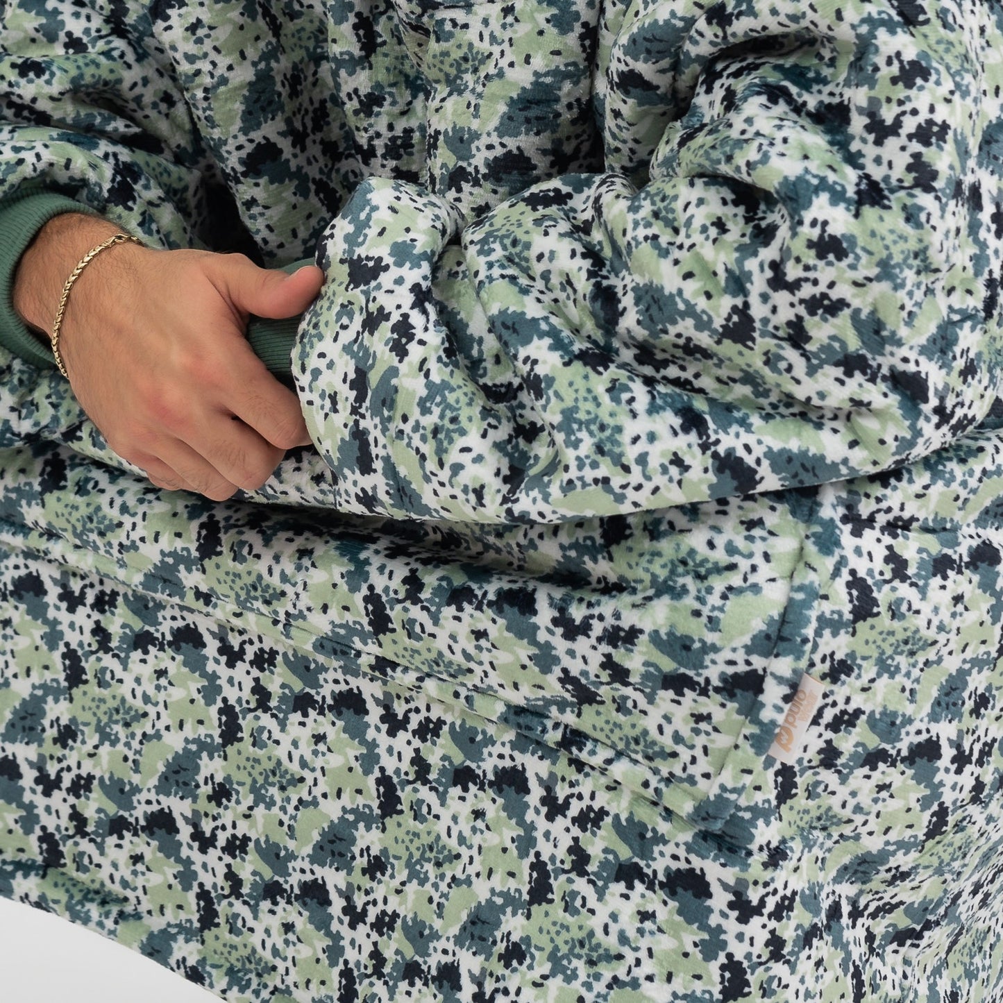 Camouflage Puló
